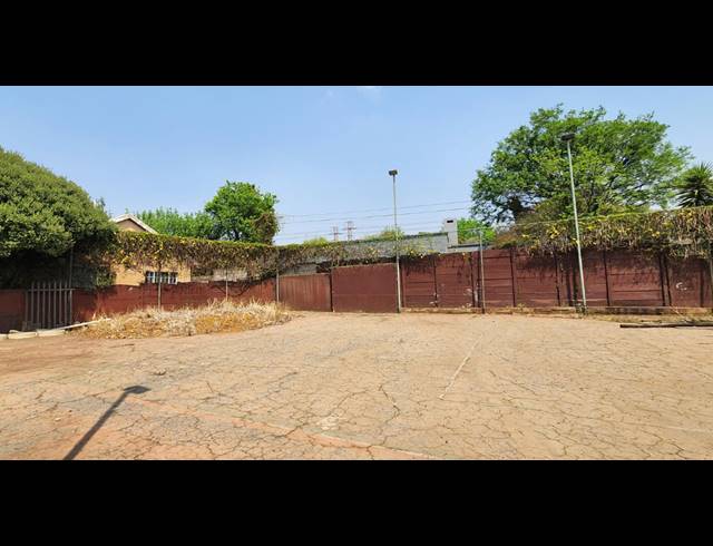 873M² VACANT LAND FOR SALE IN ALBERANTE